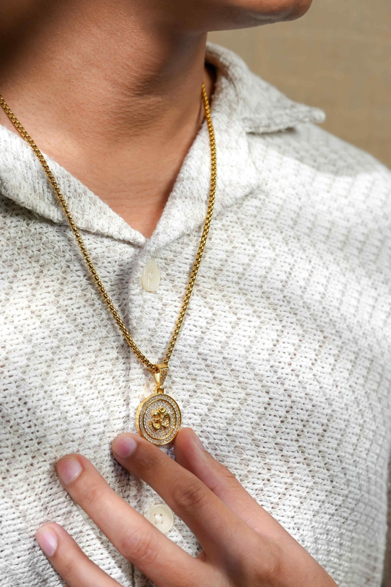 Om Aura Pendant — Embrace Serenity and Style - The Zip Cart