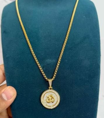 Om Aura Pendant — Embrace Serenity and Style - The Zip Cart